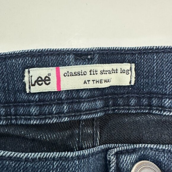 Lee Classic Fit Straight Leg at the waist Women's size 14 Dark Blue Denim Jeans - Picture 3 of 5